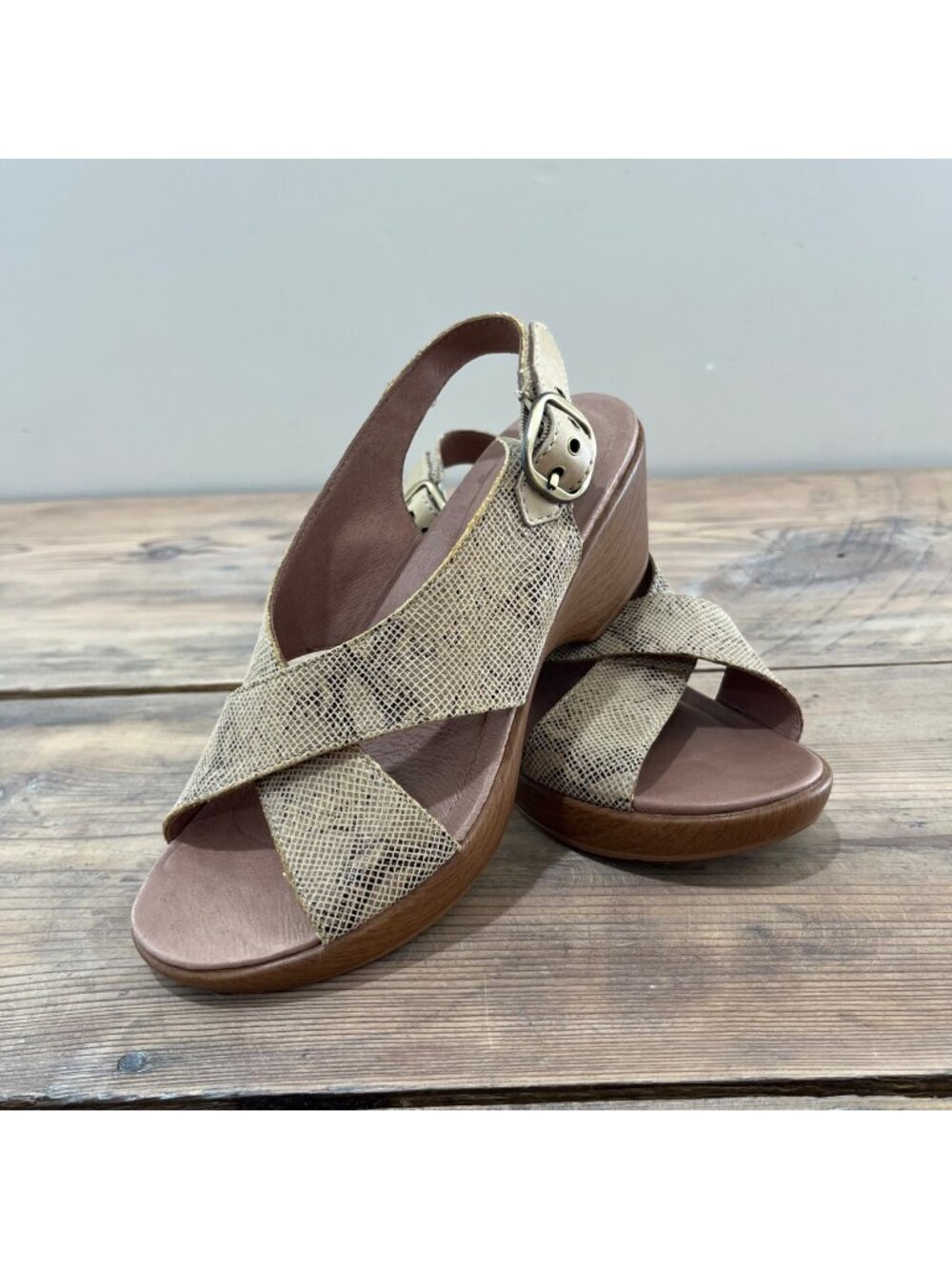 Dansko Jacinda Taupe Snake Print Wedge Slingback Sandal Womens 38(7.5) Leather